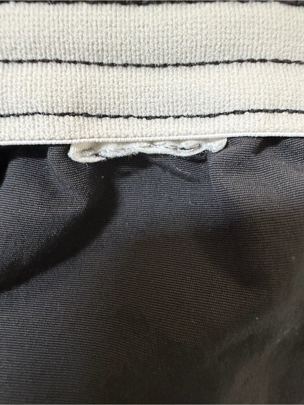 Patagonia Black Athletic Elastic-Waist Unisex Shorts - Picture 3 of 12